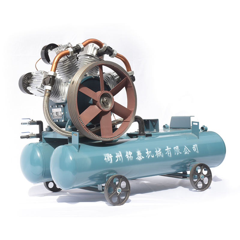 Diesel driven piston air compressor